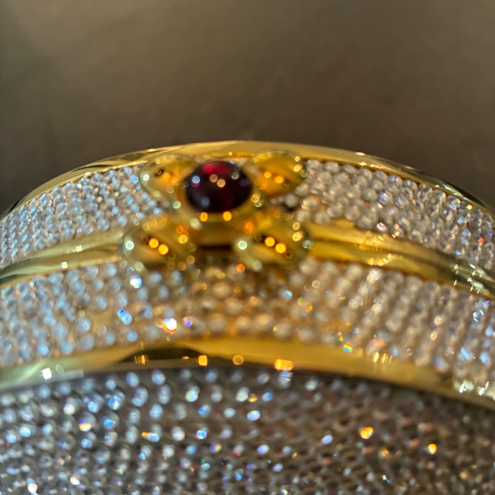 Vintage Judith Leiber red garnet clasp crystal clutch - Picture 5 of 6